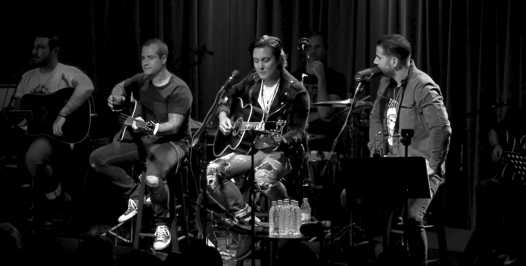 See Avenged Sevenfold Deliver Heartfelt “Exist” Acoustic Performance