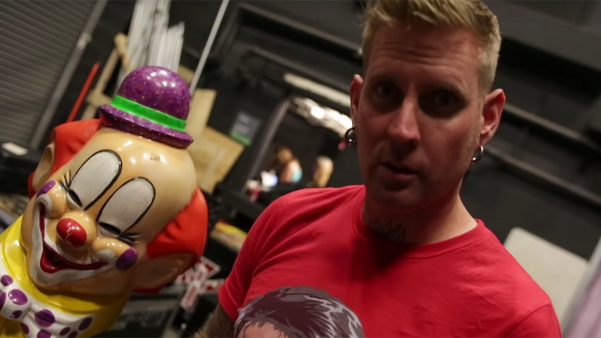 See Mastodon’s Brann Dailor Talk Love of Clowns, Dance in Creepy Mask