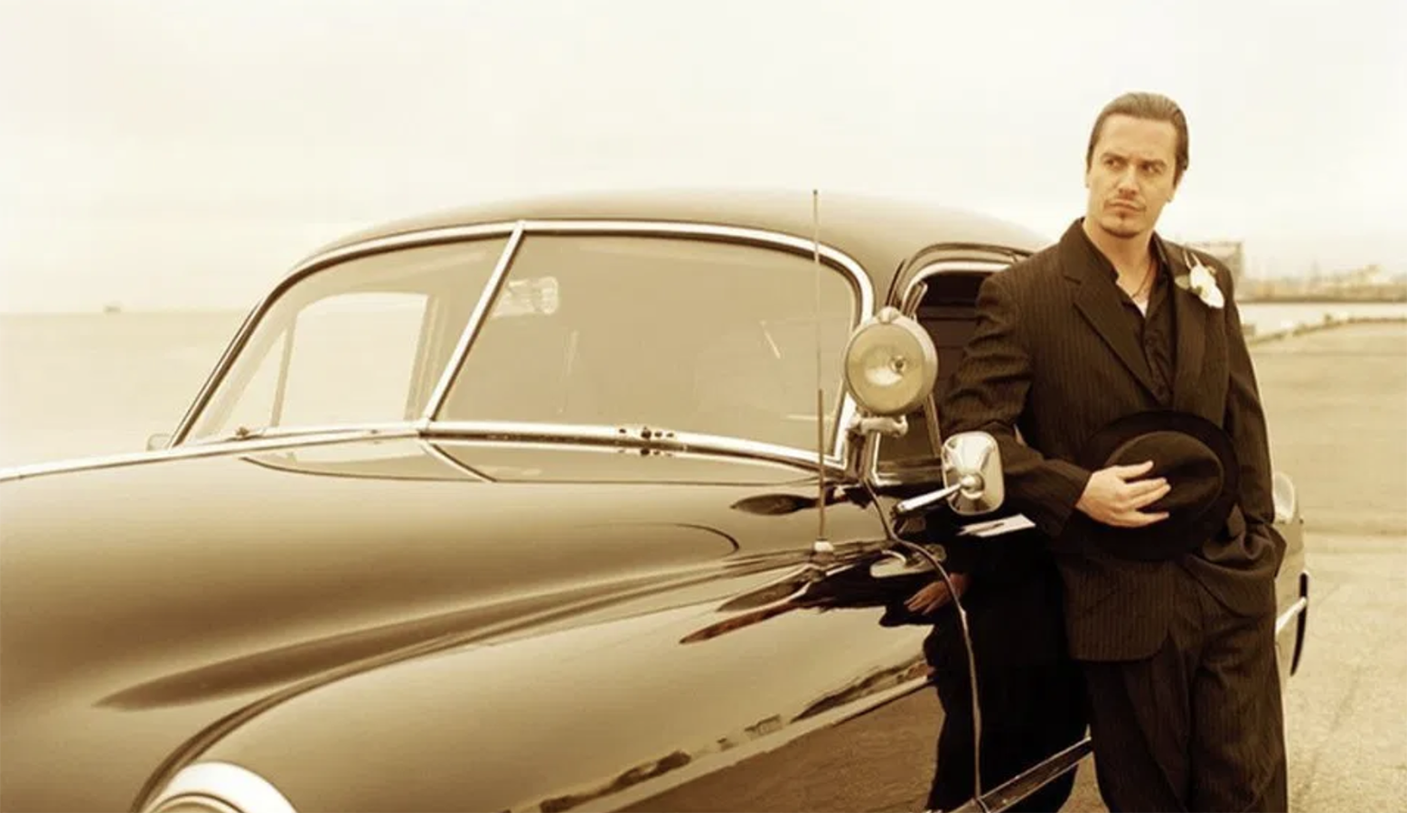 Watch Mike Patton Sing Mr. Bungle’s “Retrovertigo” With Mondo Cane