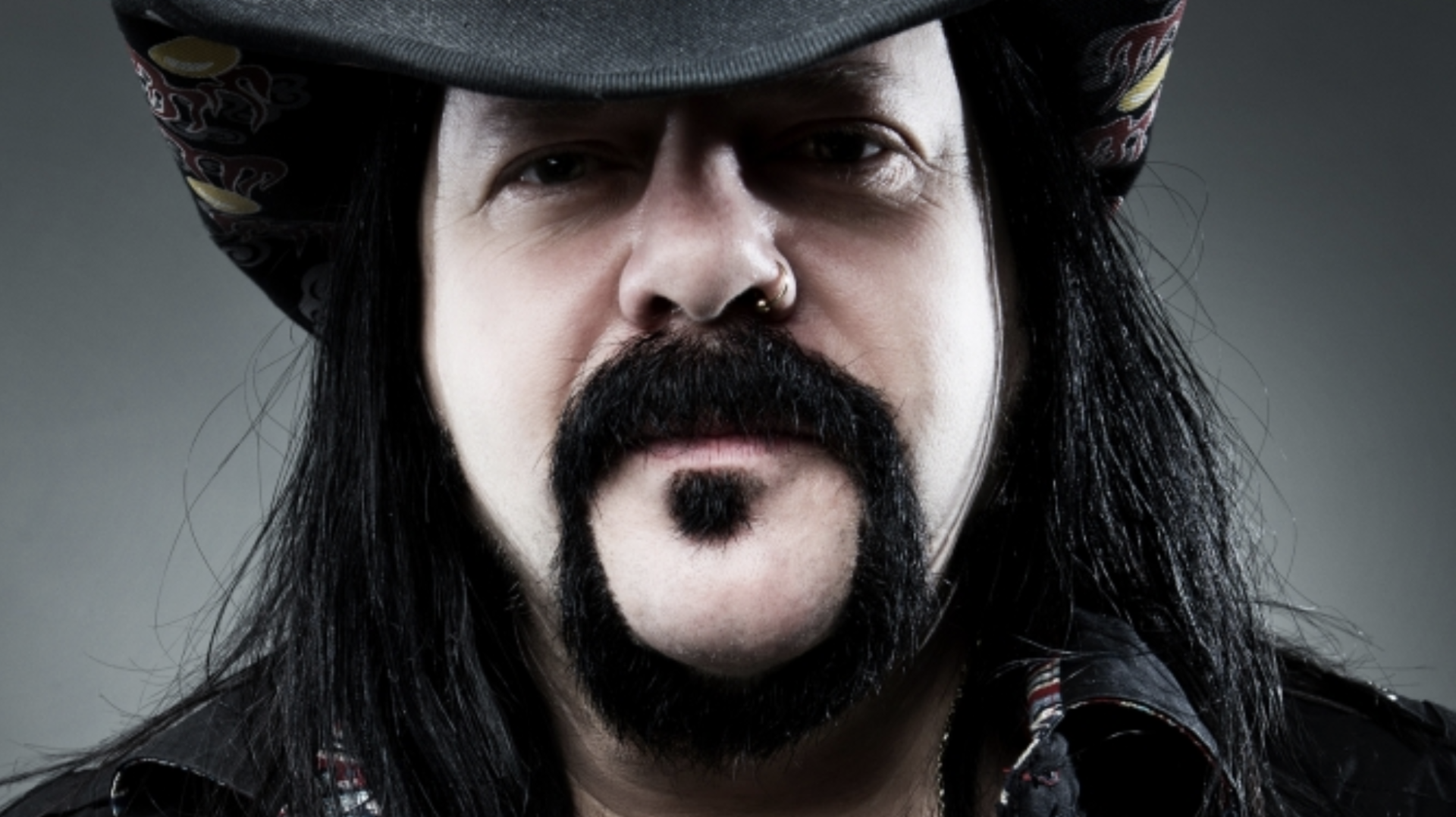Hellyeah Guitarist Shares Vinnie Paul Stories, Talks Last Album With Pantera Icon