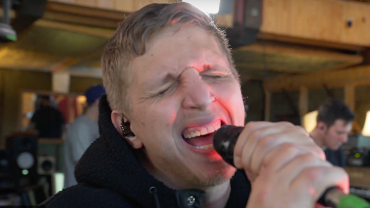 See the Contortionist’s Intimate “Machine Shop Live!” Performance of “Reimagined”
