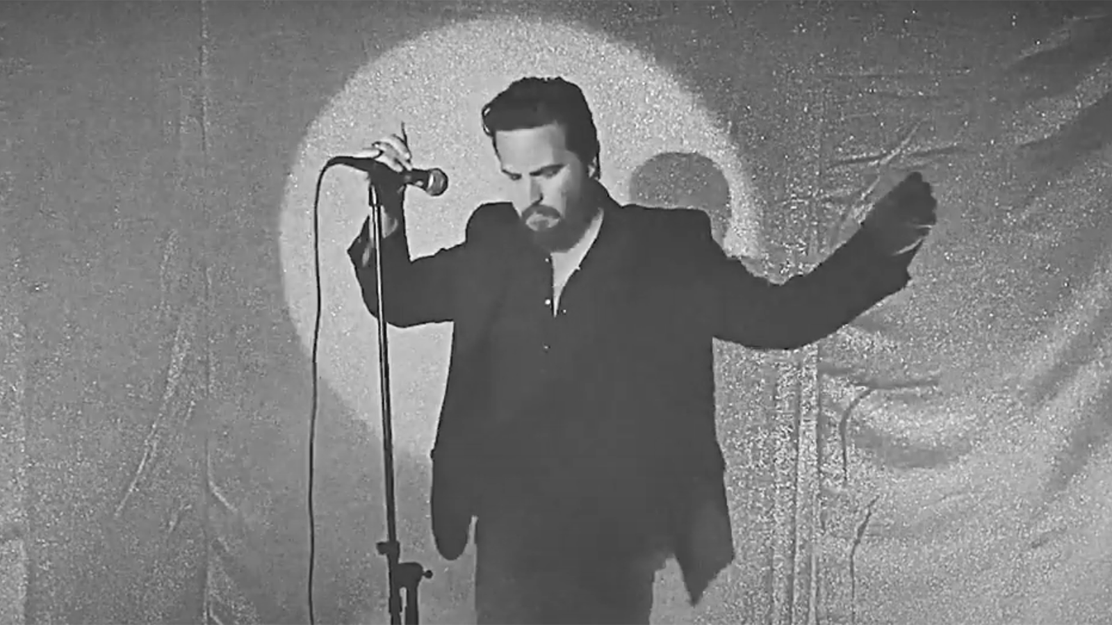 Hear Jaye Jayle’s Haunting New Song “Guntime”
