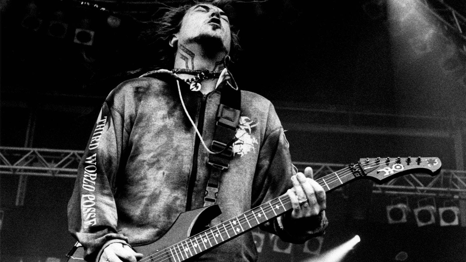 See Sepultura Unleash Stunningly Heavy “Roots Bloody Roots” Performance in 1996