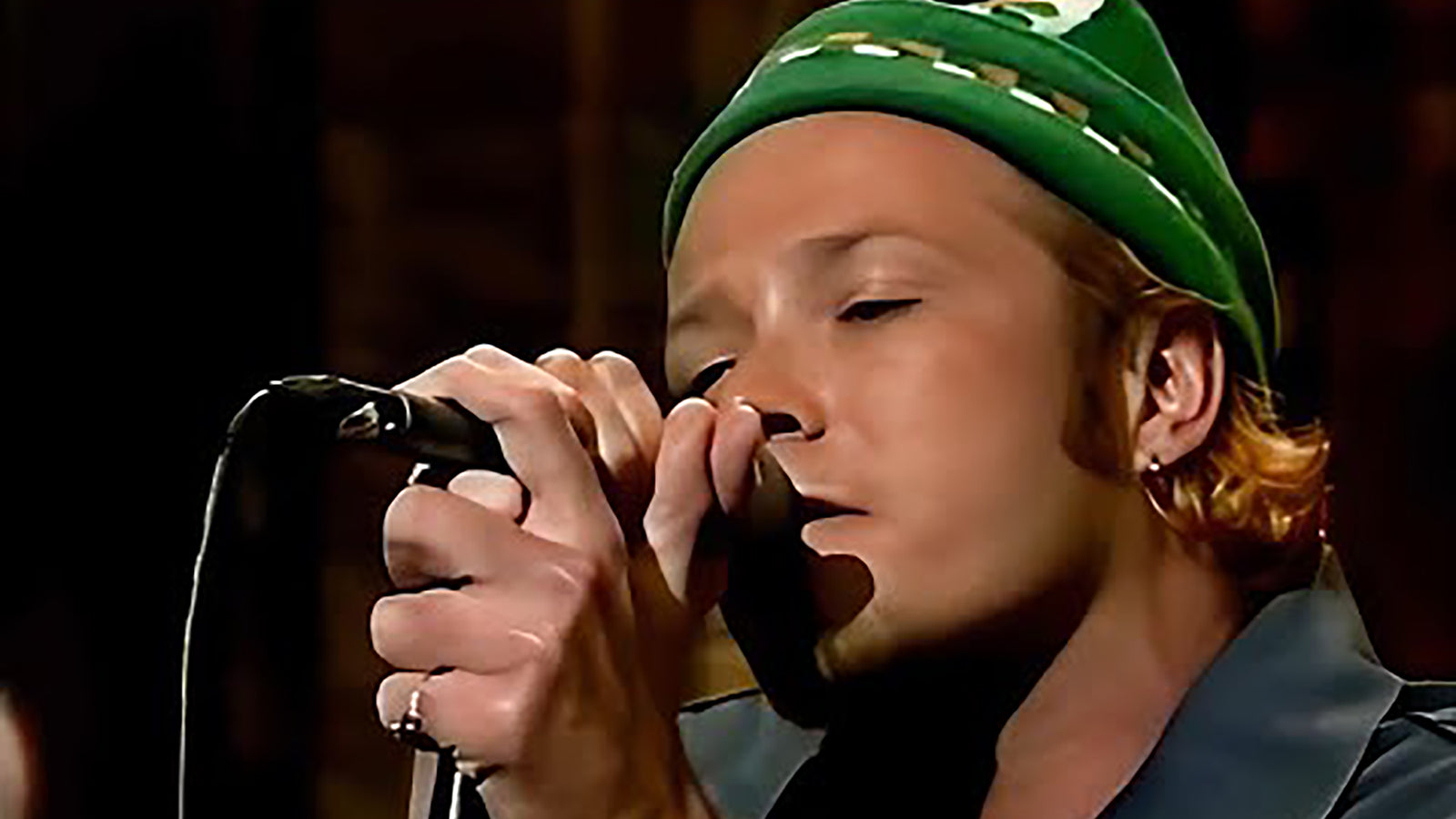 See Stone Temple Pilots’ Electric Performance of “Vasoline” on ‘Letterman’ in 1994