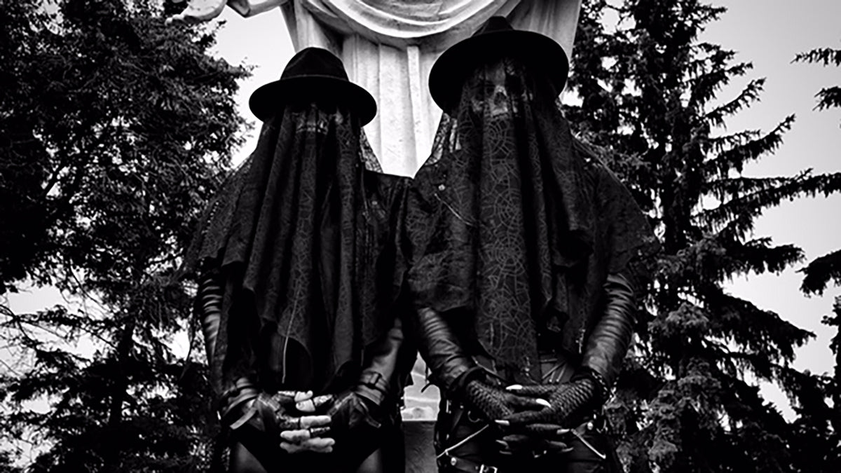 Hear Darkwave Duo Strvngers’ Bittersweet New Song “Death Is the Only Way Out”