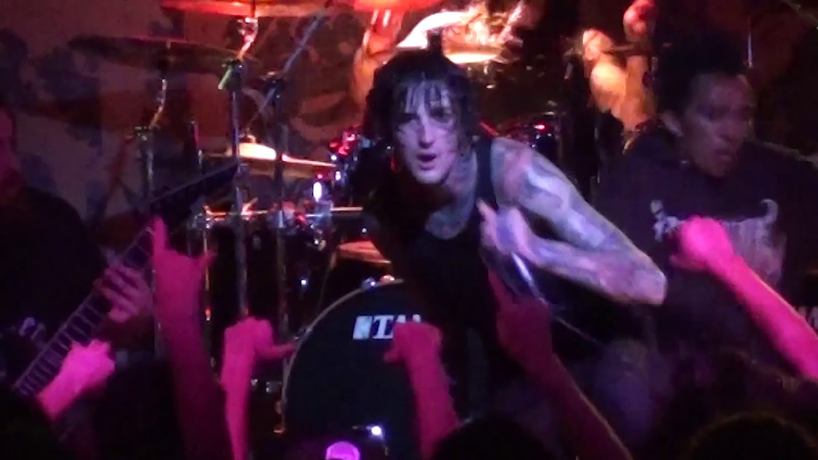 See Suicide Silence Play Raucous Cover of Deftones’ “Engine No. 9” in 2011