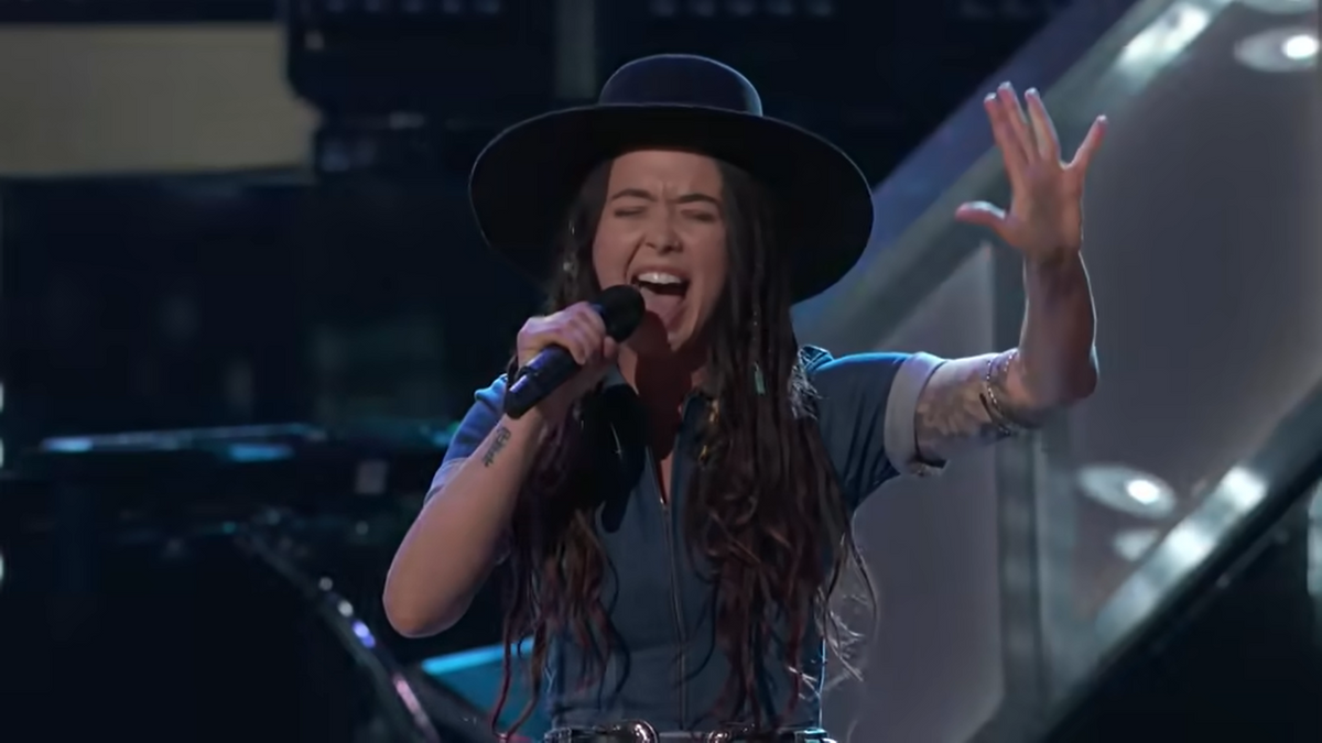 Watch ‘The Voice’ Contestant Savanna Woods Cover Soundgarden’s “Black Hole Sun”