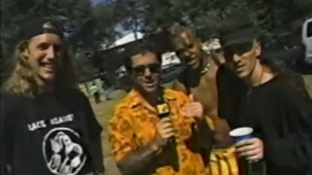 See TOOL Get Weird on ‘Headbangers Ball’ in 1993
