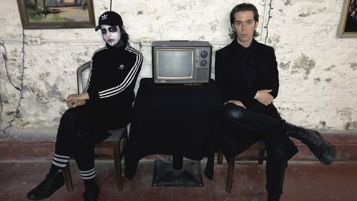 Hear Death-Pop Duo VOWWS’ Eerie, Anxious New Song “Impulse Control”