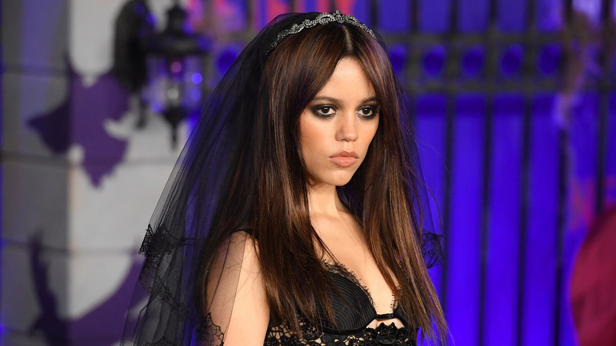 ‘WEDNESDAY’ star JENNA ORTEGA picks DEFTONES, NINE INCH NAILS songs for dream ‘Scream’ soundtrack