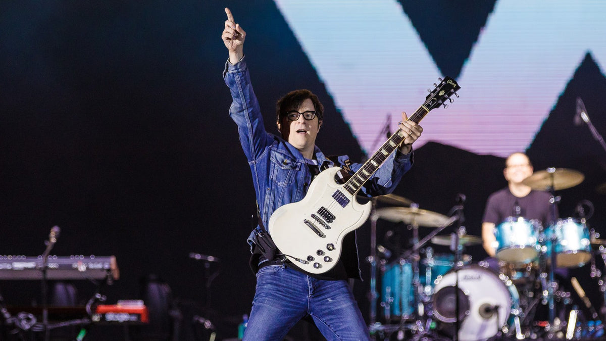 Rivers Cuomo Reveals Metallica Riff That Inspired Weezer’s “Sweater Song”