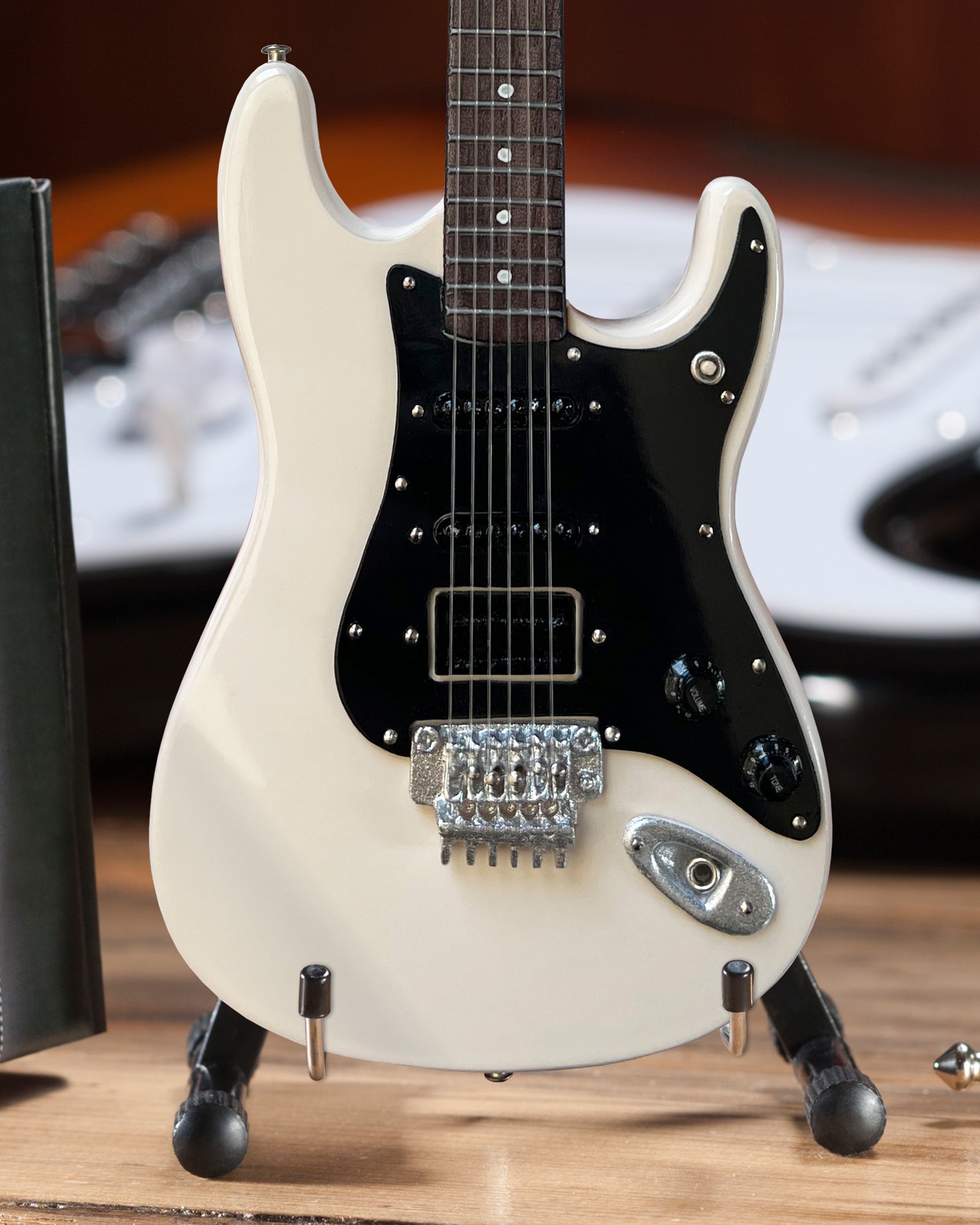 ALEX LIFESON HENTOR SPORTSCASTER MINIATURE GUITAR MODEL OFFICIALLY LICENSED