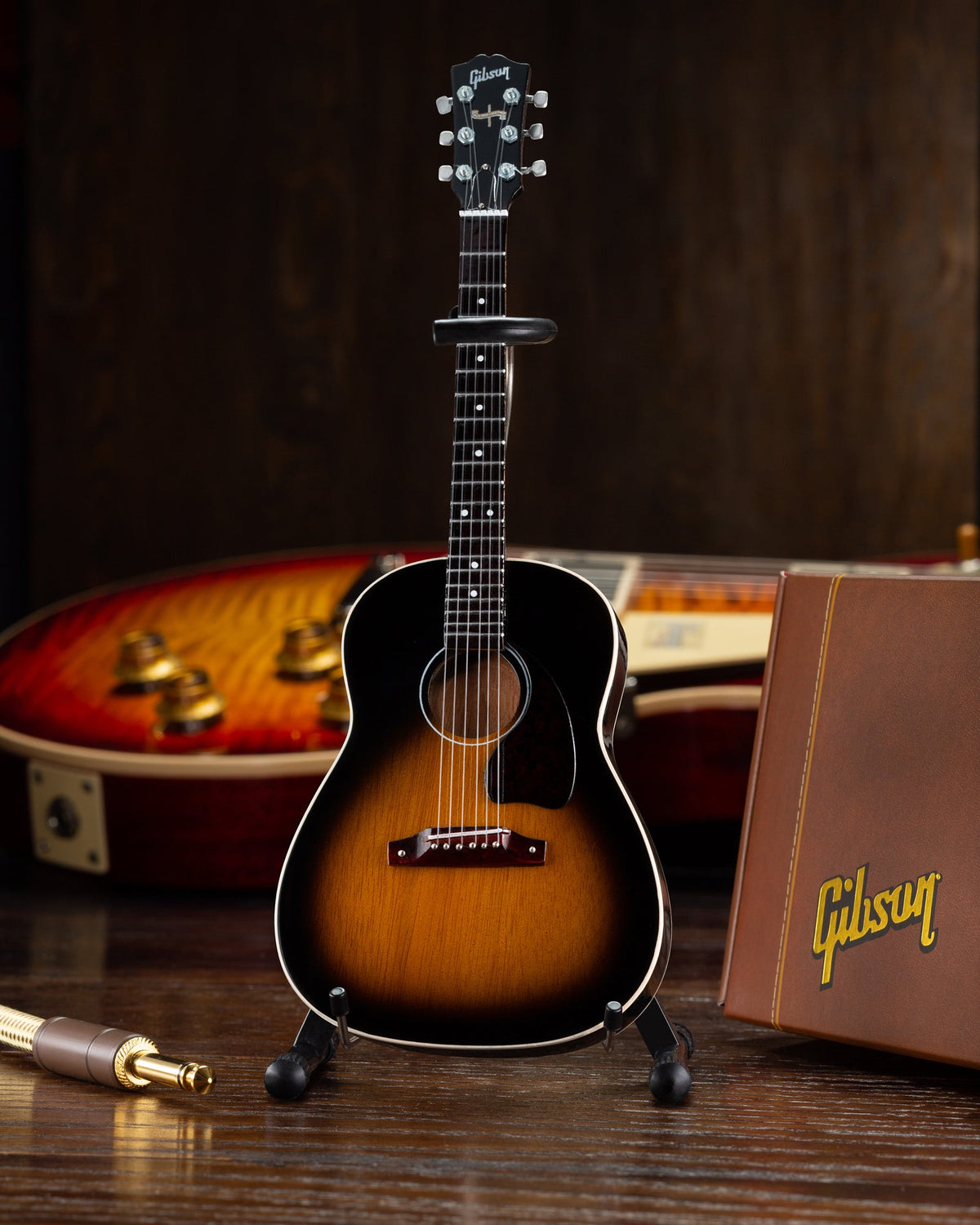 GIBSON J-45 VINTAGE SUNBURST 1:4 SCALE MINI GUITAR MODEL