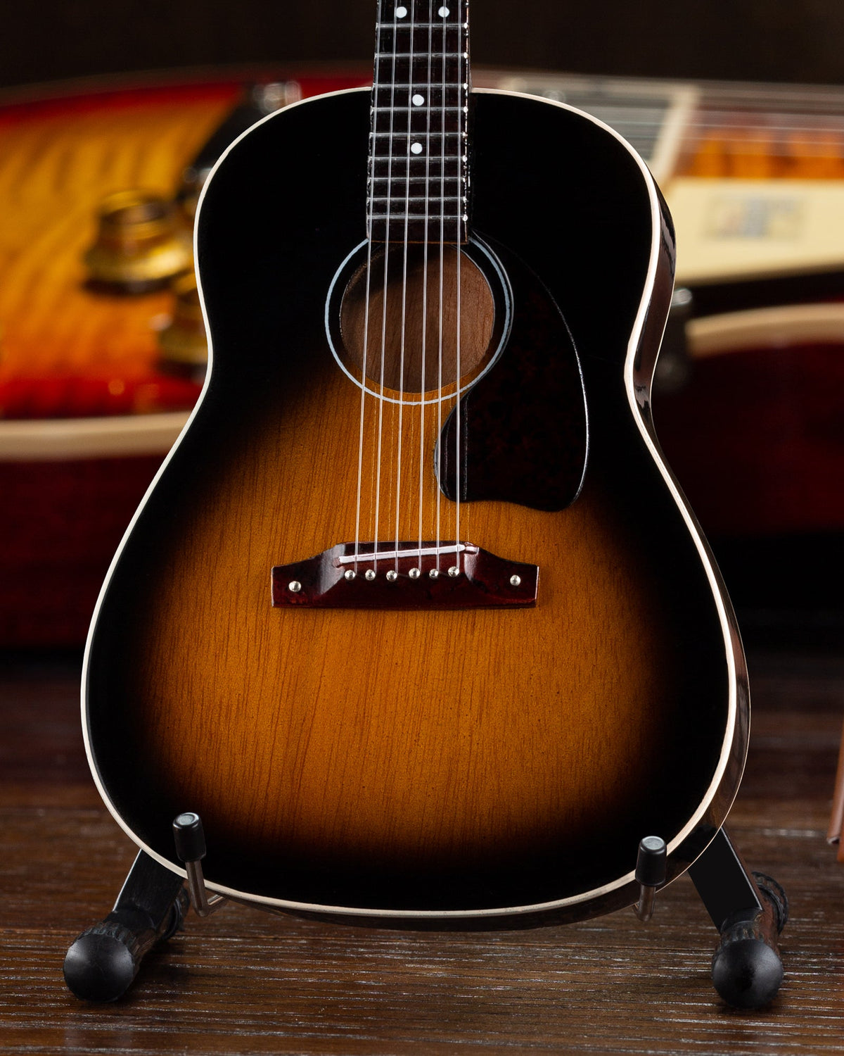 GIBSON J-45 VINTAGE SUNBURST 1:4 SCALE MINI GUITAR MODEL