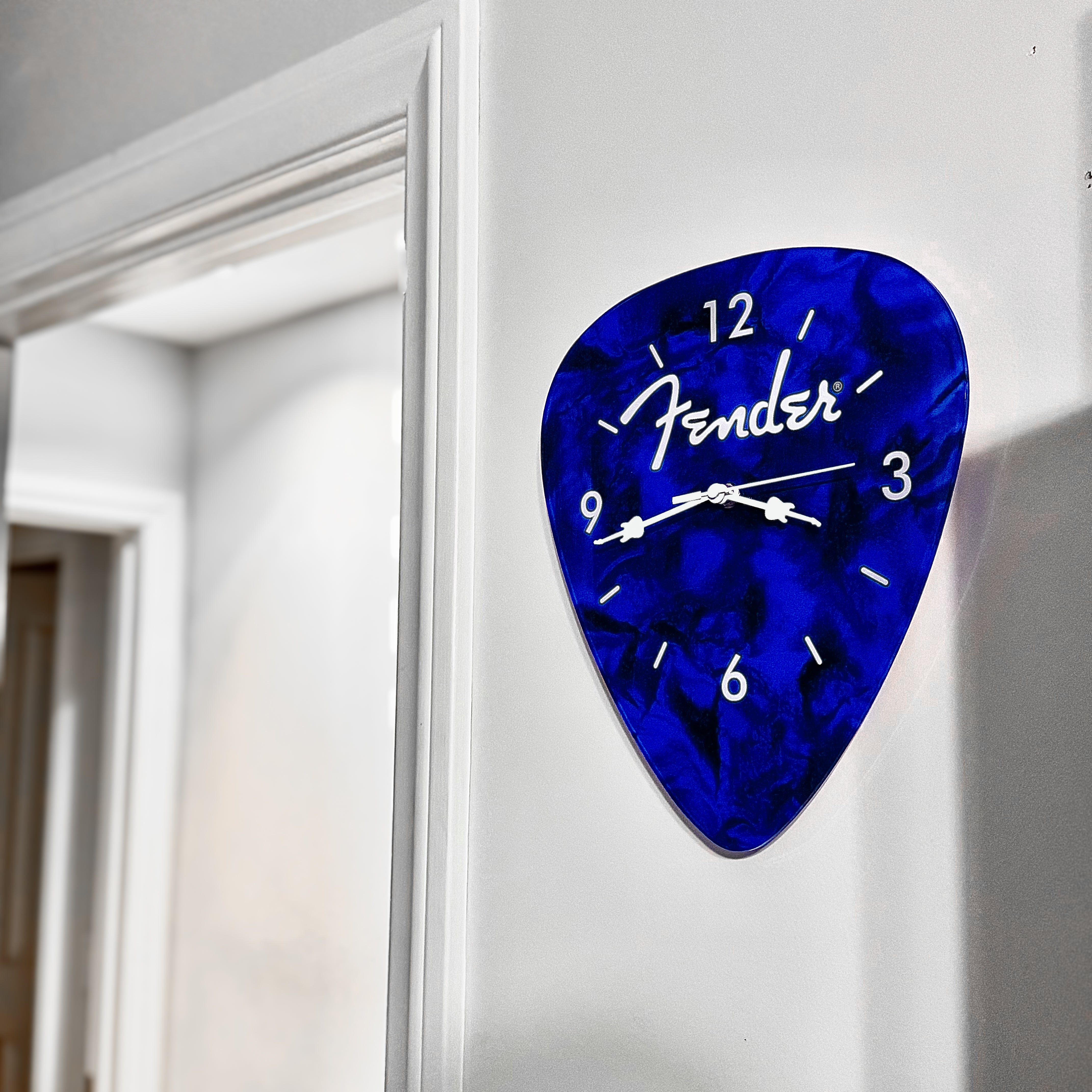 FENDER GUITAR PICK WALL CLOCK X BLUE