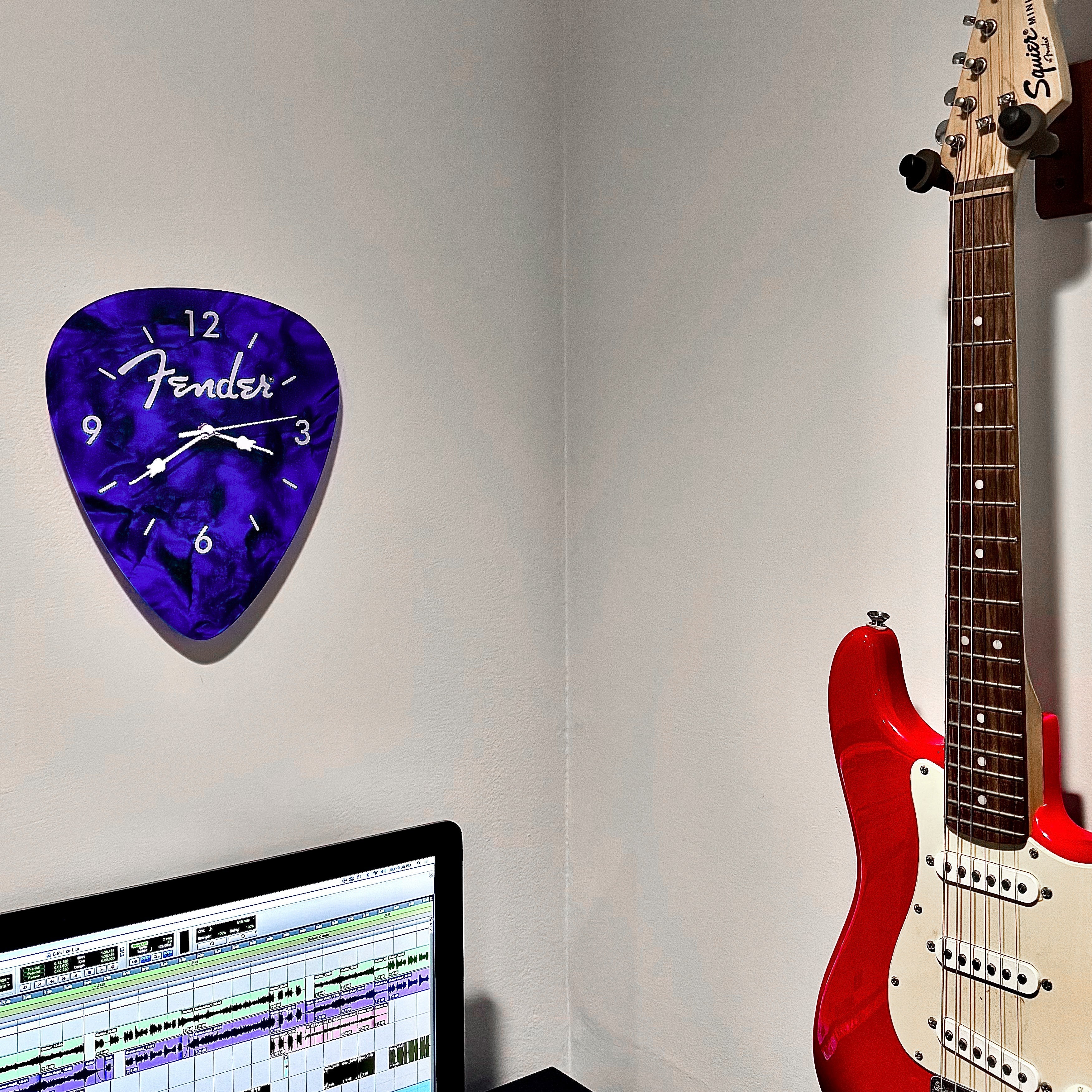 FENDER GUITAR PICK WALL CLOCK X BLUE