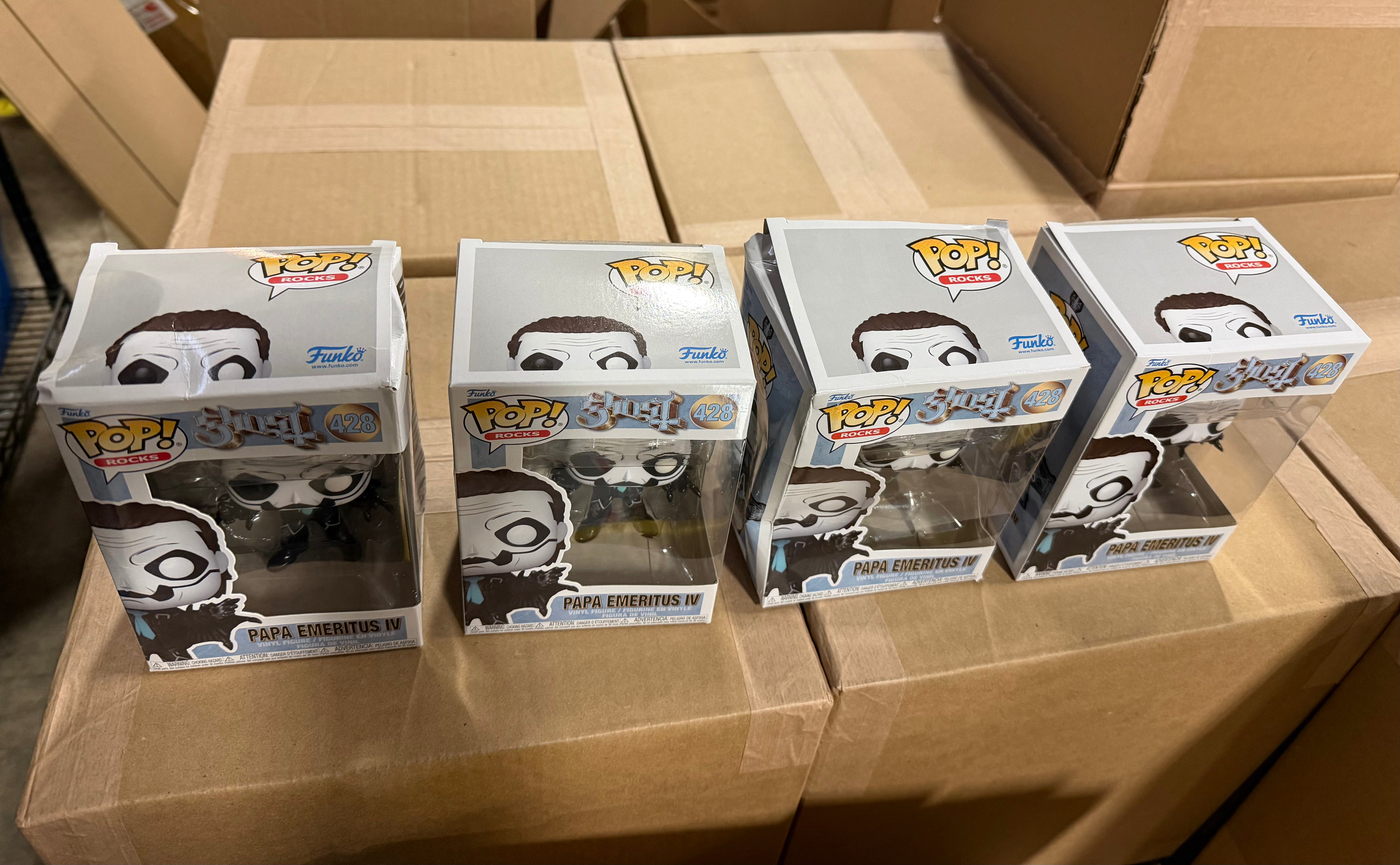 GHOST PAPA EMERITUS IV BAT OUTFIT FUNKO POP! ROCKS FIGURE *BLEMISHED BOX*