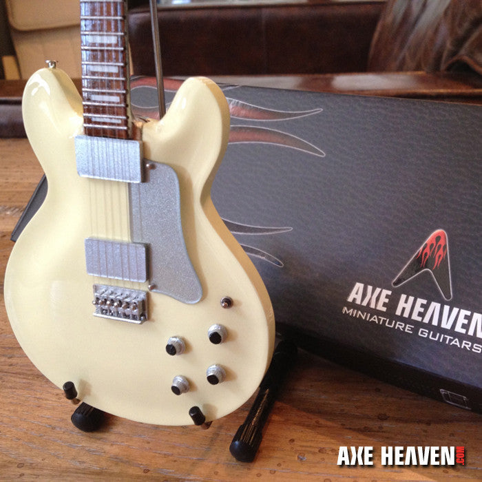 JERRY GARCIA™ TRAVIS BEAN TB1000A TRIBUTE MINI GUITAR REPLICA - OFFICIALLY LICENSED