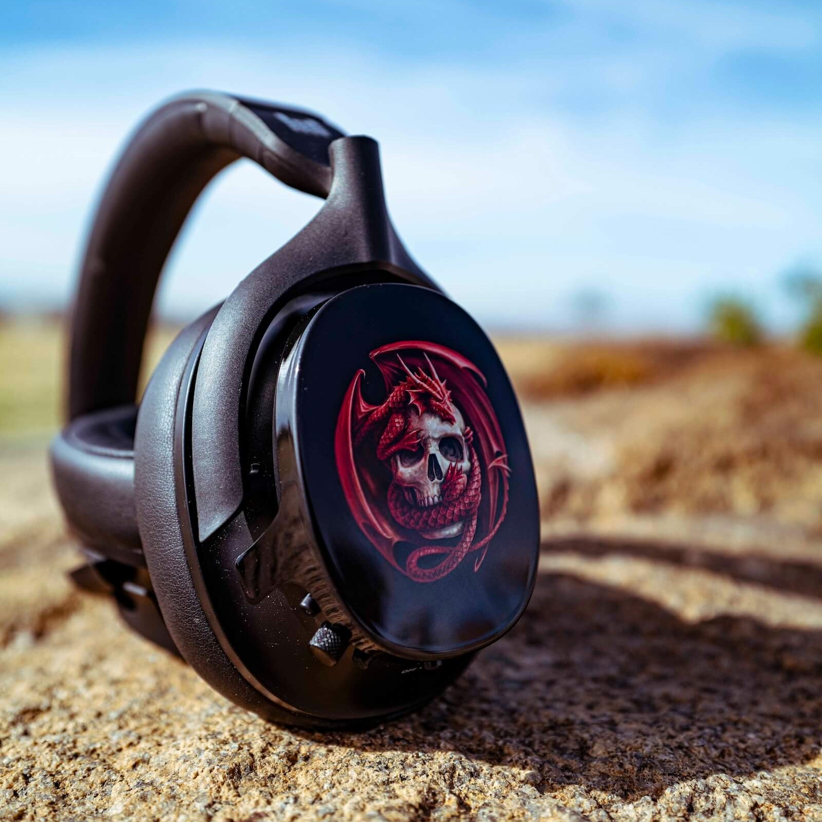 'DRAGON SKULL' BY @ANNESTOKESART HEADPHONES