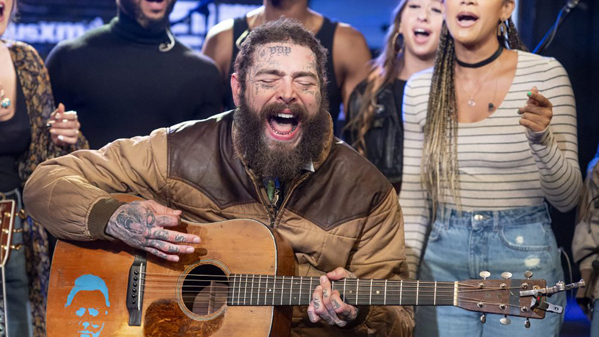 See POST MALONE cover ALICE IN CHAINS’ “Them Bones” on ‘Howard Stern’