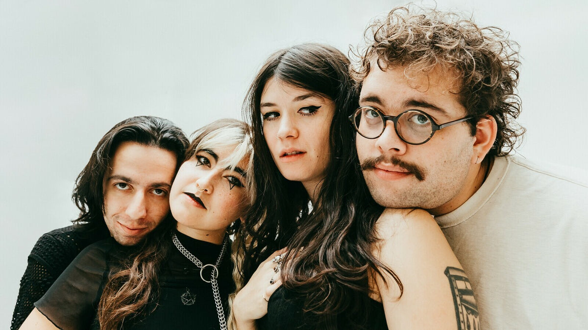 Hear DESTROY BOYS’ new punk-rock banger “Plucked”