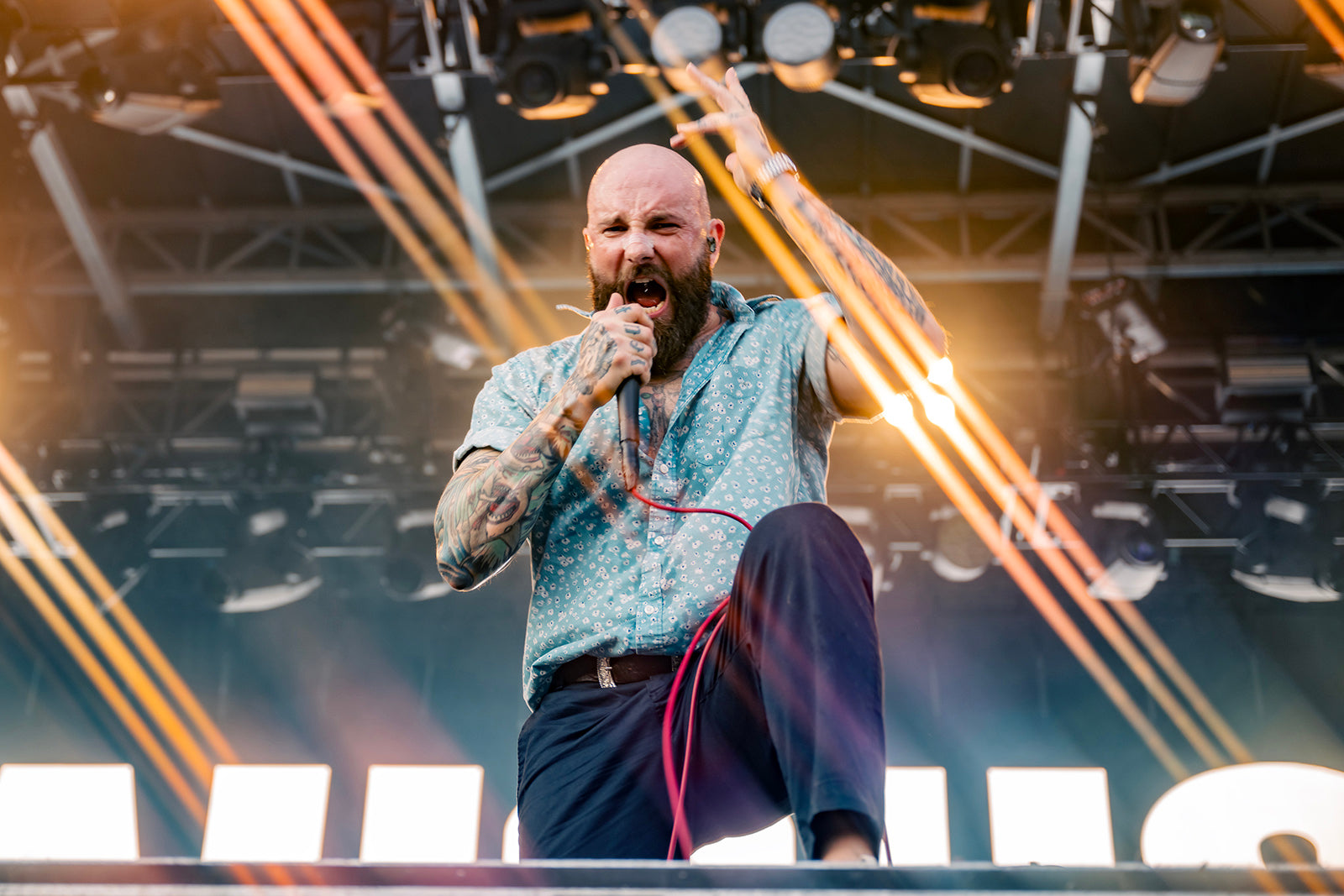 Hear AUGUST BURNS RED’s new version of “Your Little Suburbia Is in Ruins” with JAKE LUHRS on vocals