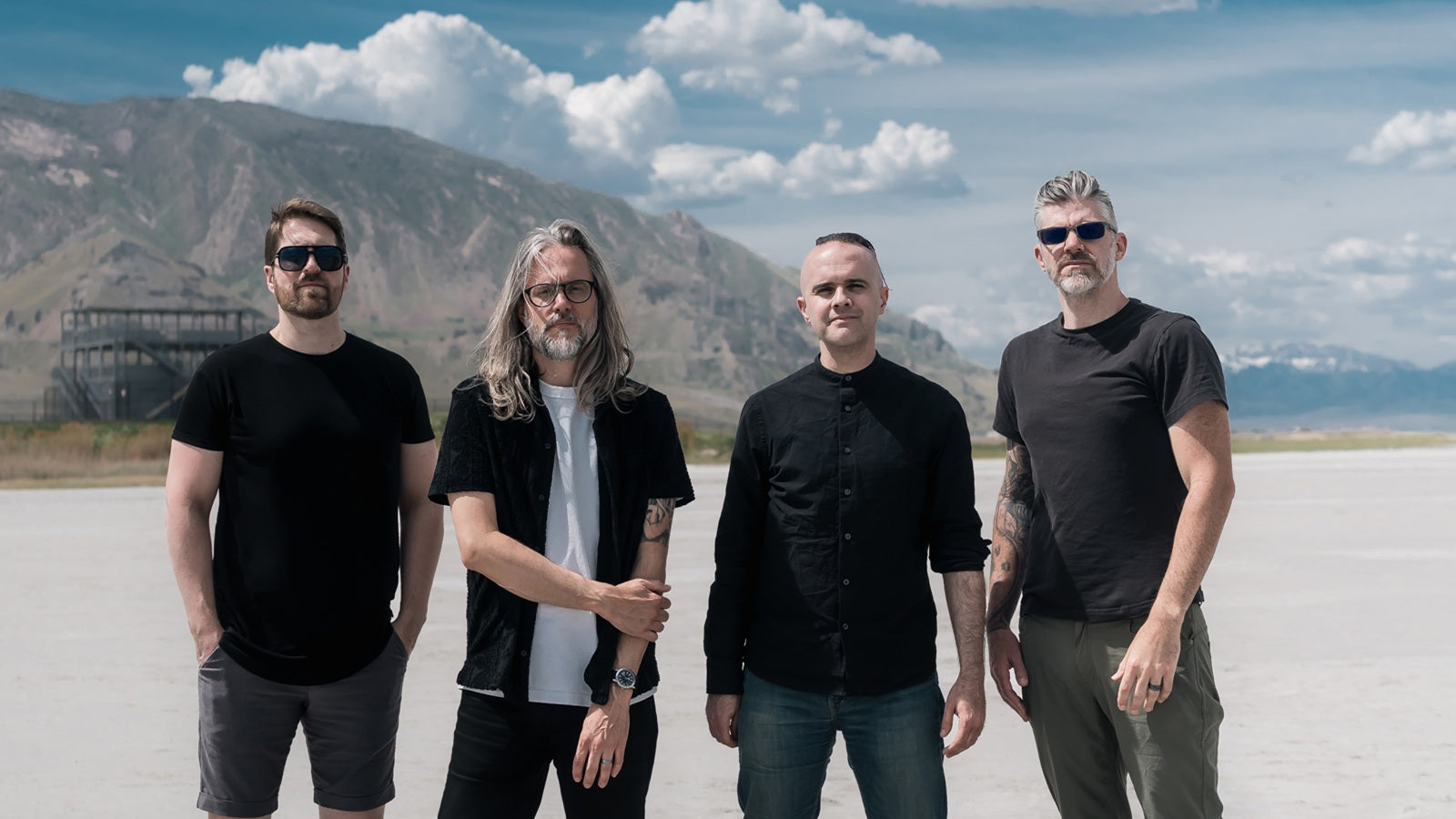 Yacht-rock, ego-trips and bad hospitality: BETWEEN THE BURIED AND ME check into ‘The Blue Nowhere’