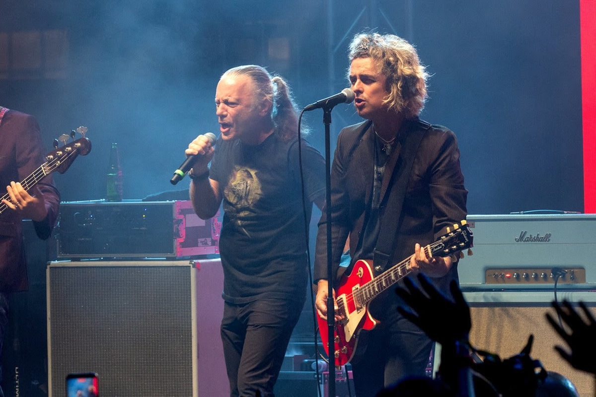 See BRUCE DICKINSON cover MOTT THE HOOPLE with  BILLIE JOE ARMSTRONG