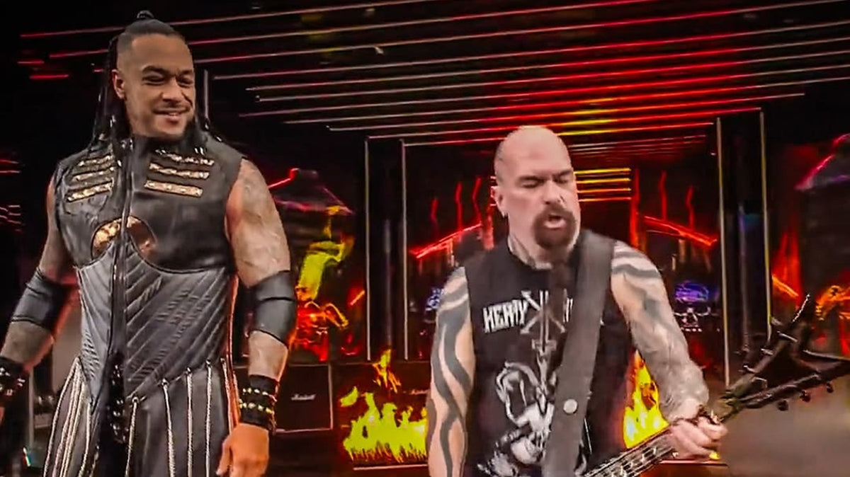 See KERRY KING make WrestleMania debut with DAMIAN PRIEST