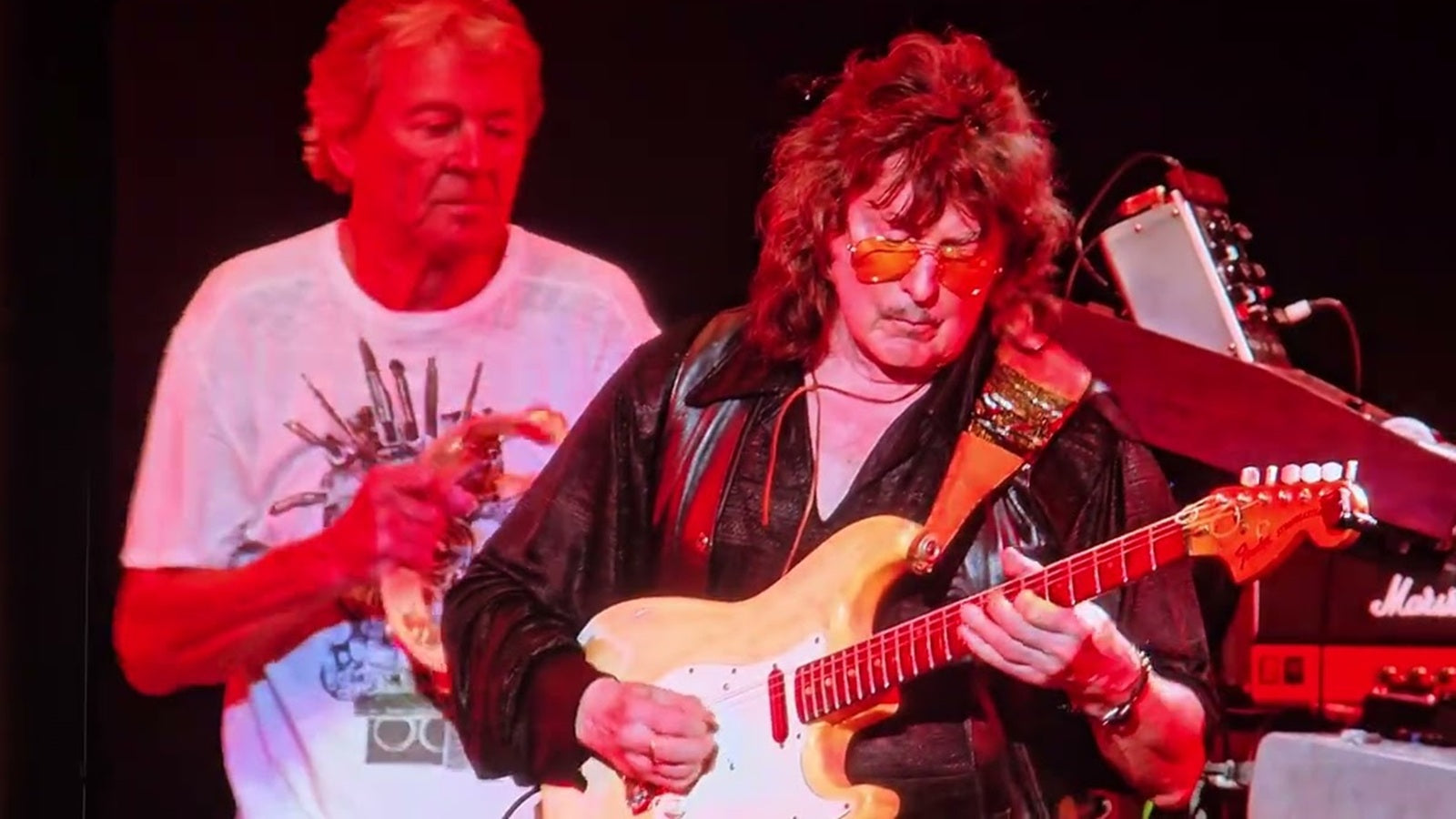 See RITCHIE BLACKMORE reunite with DEEP PURPLE for the first time in 33 years