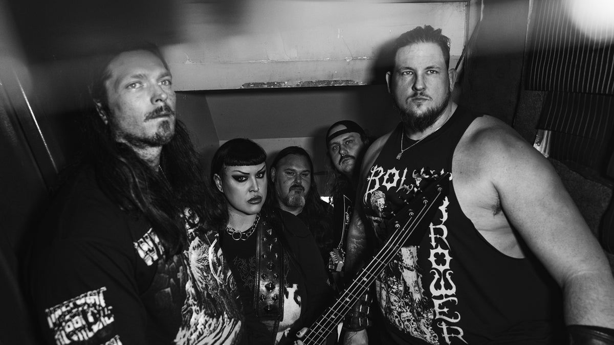 Hear FROZEN SOUL’s grotesque new song “DEATHWEAVER”