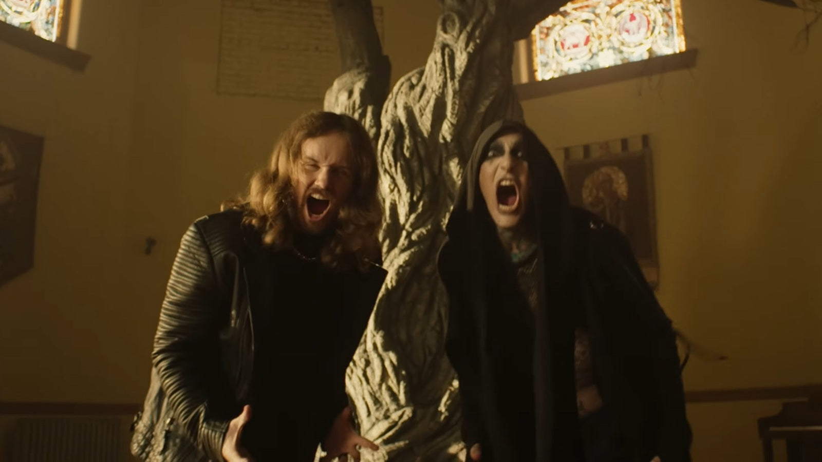 Hear FIT FOR A KING team with CHRIS MOTIONLESS on new song “Witness the End”