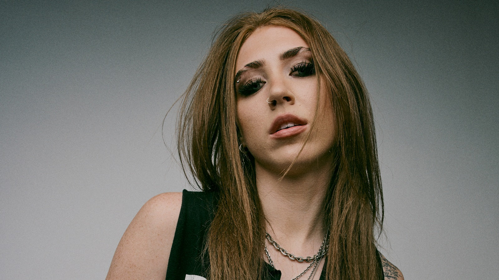 Hear KAMI KEHOE’s new power ballad “HEARTLESS”