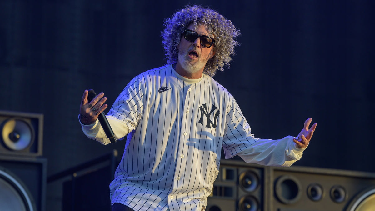 See LIMP BIZKIT play “Stuck” for the first time in over 10 years