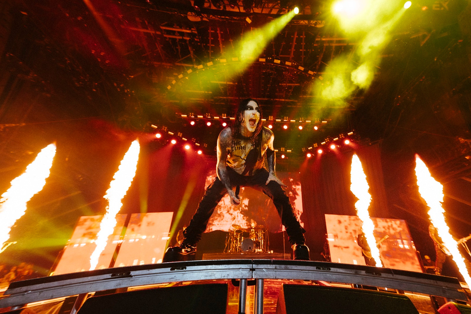 MOTIONLESS IN WHITE announce more “Sweat and Blood” headline dates