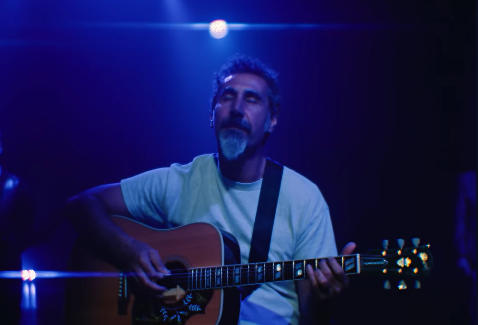 Hear SERJ TANKIAN’s heavy ballad “Cartoon Buyer”