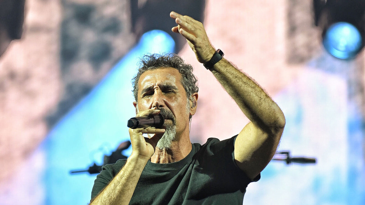 See SYSTEM OF A DOWN cover BLACK SABBATH’s “Snowblind” live for first time in 20 years