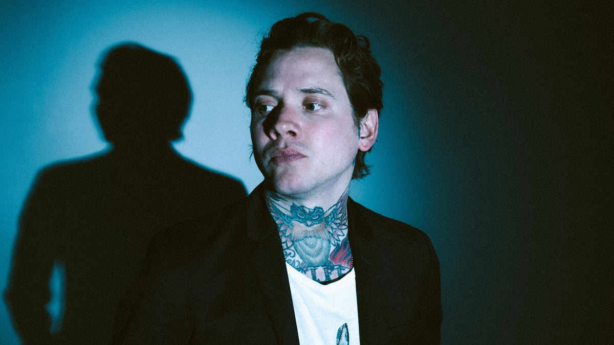 THE DEVIL WEARS PRADA’s MIKE HRANICA debuts experimental TOWN OF LAKE project