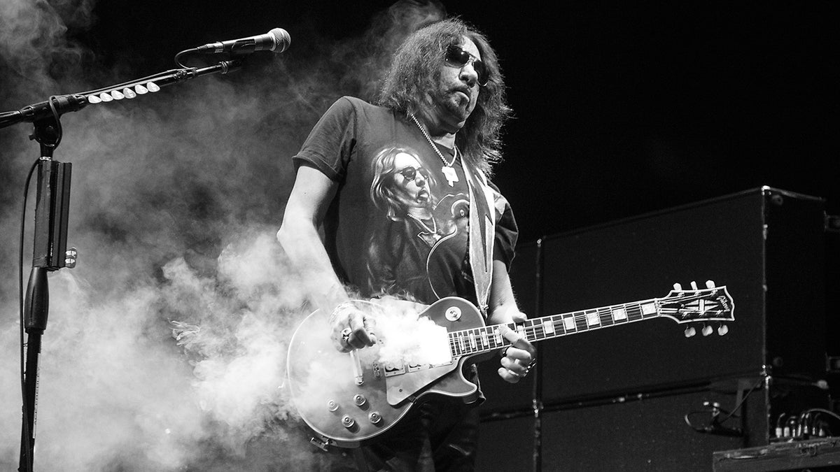 Ace Frehley Talks Wild, Crazy Life, New ‘Spaceman’ Solo Album, Kiss Farewell Tour