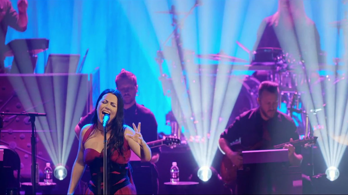 Watch Evanescence’s Orchestral “Hi-Lo” Performance From Upcoming ‘Synthesis Live’