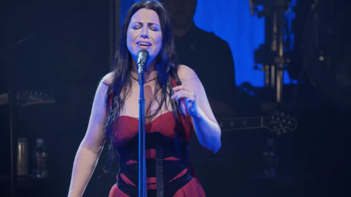 Watch Evanescence’s Stunning “My Immortal” Live Orchestral Performance