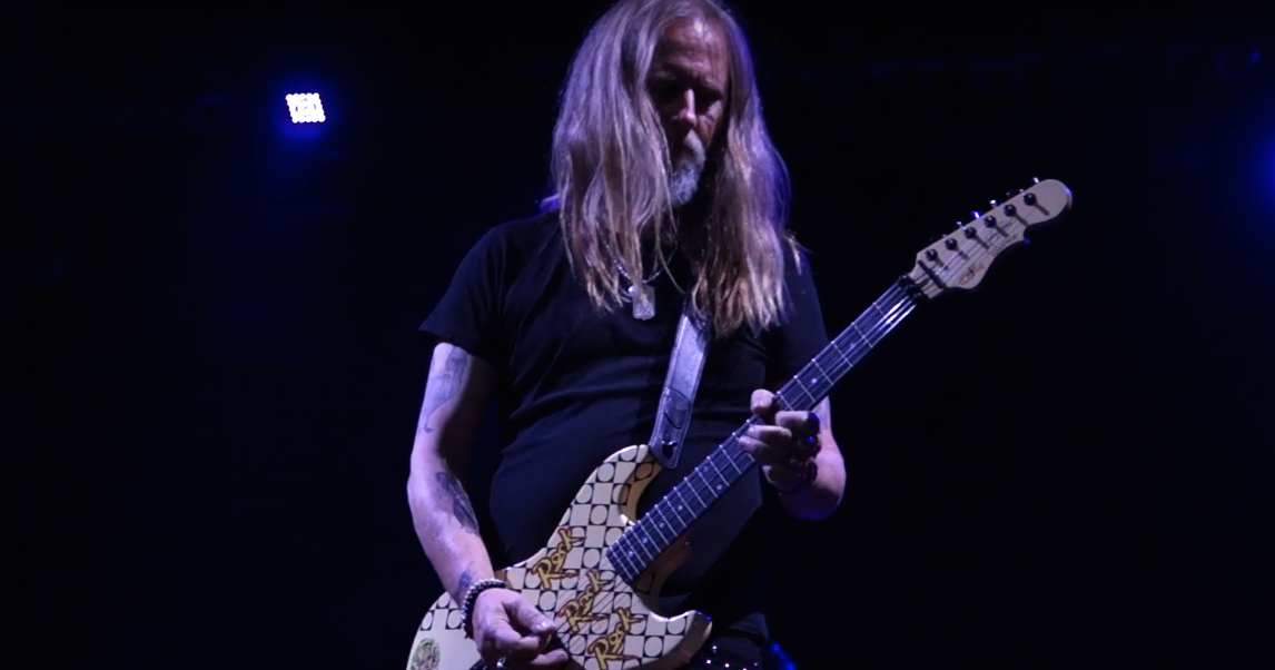 Alice in Chains’ Jerry Cantrell Drops Smoldering New Solo Song “Setting Sun”