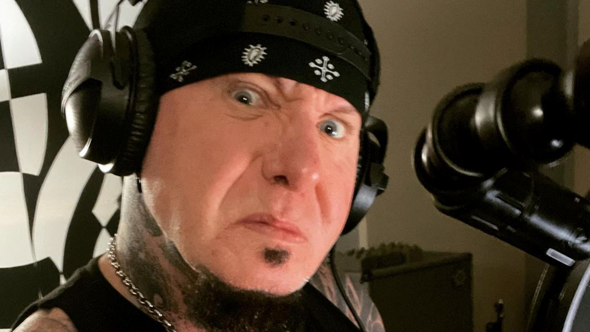 MUDVAYNE demo first new music in 14 years