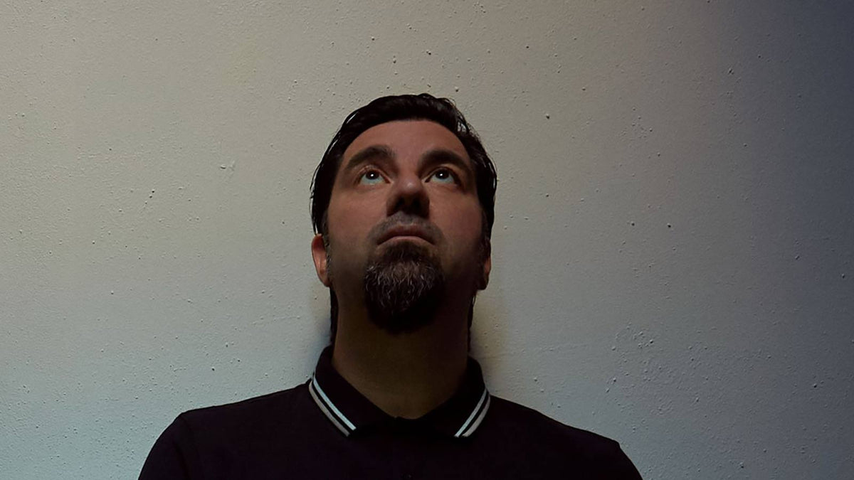 DEFTONES’ Chino Moreno picks best CROSSES song for introducing new fans