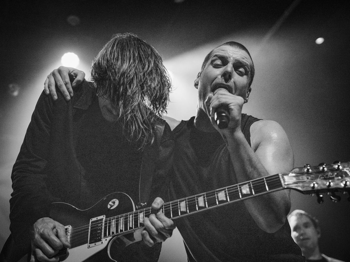 DEAFHEAVEN in New York City: See intense photos of Irving Plaza show