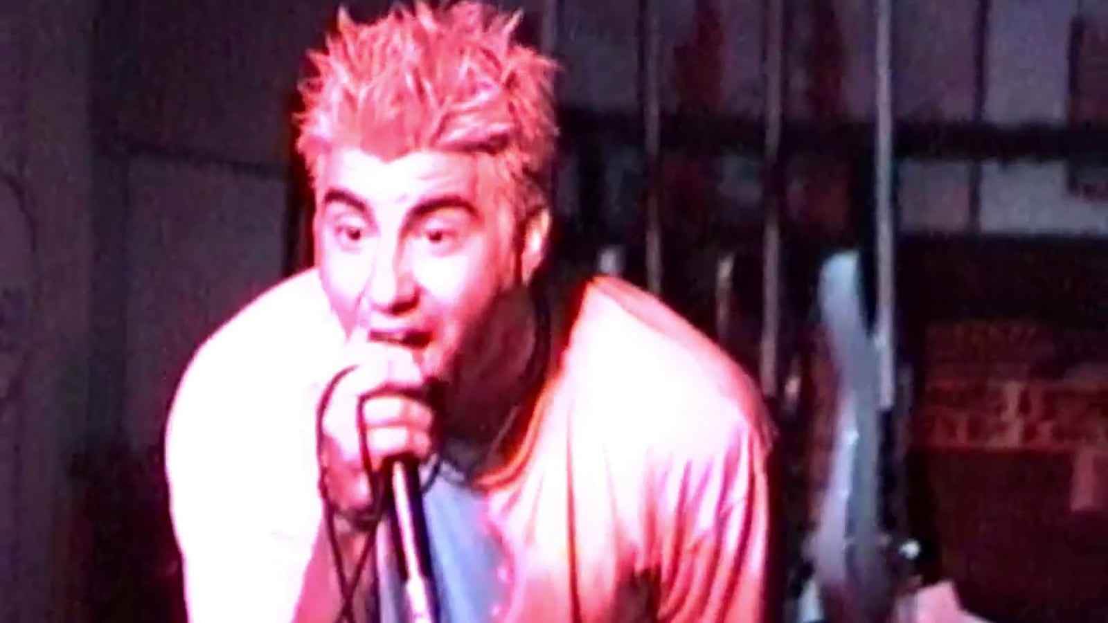 Watch Deftones Play “My Own Summer (Shove It)” at Small Sacramento Club in 1997