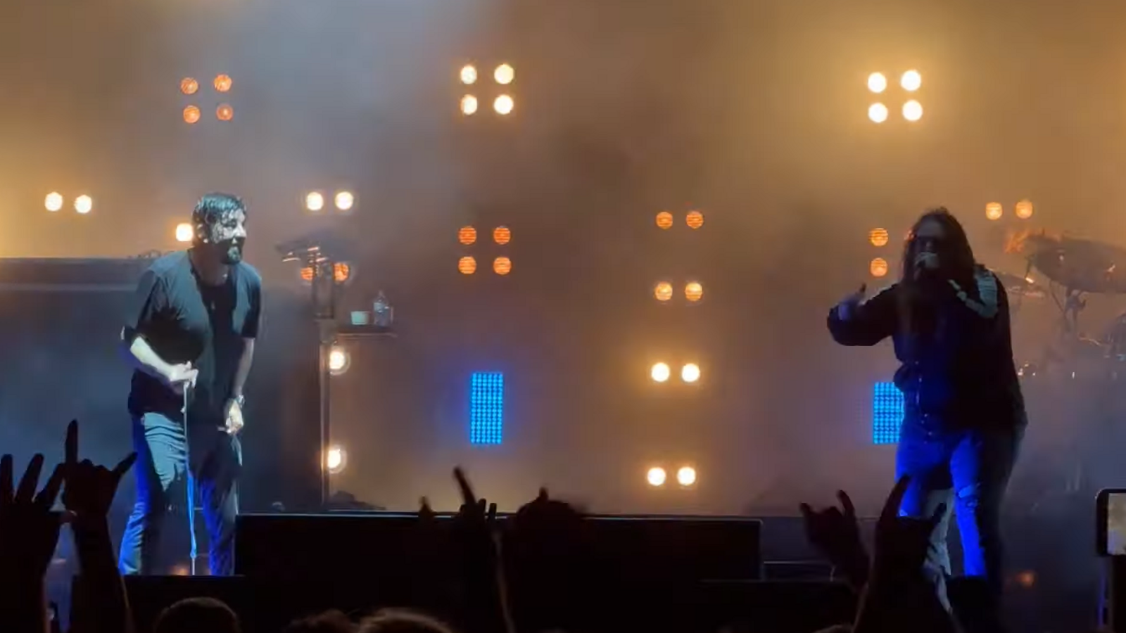 See Deftones and Max Cavalera Play Crazy “Headup” Performance in Australia