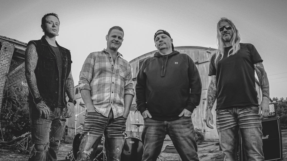 Hear former FEAR FACTORY and ILL NIÑO members team on new DEVOLUTION song