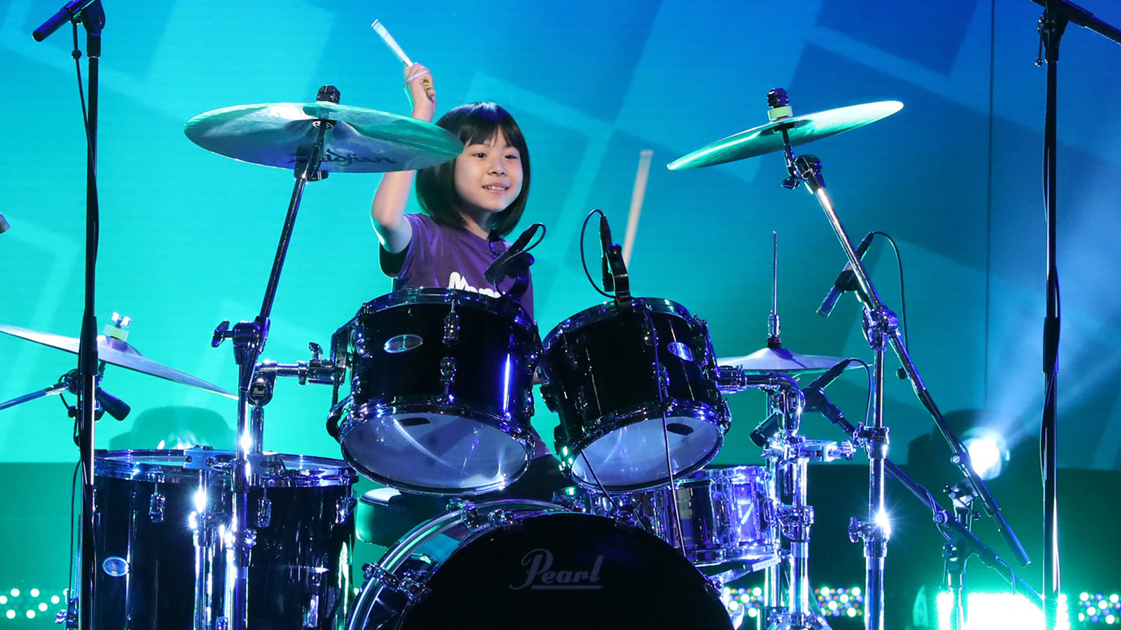 See Foo Fighters’ Dave Grohl Surprise 9-Year-Old Drum Prodigy on ‘The Ellen Show’