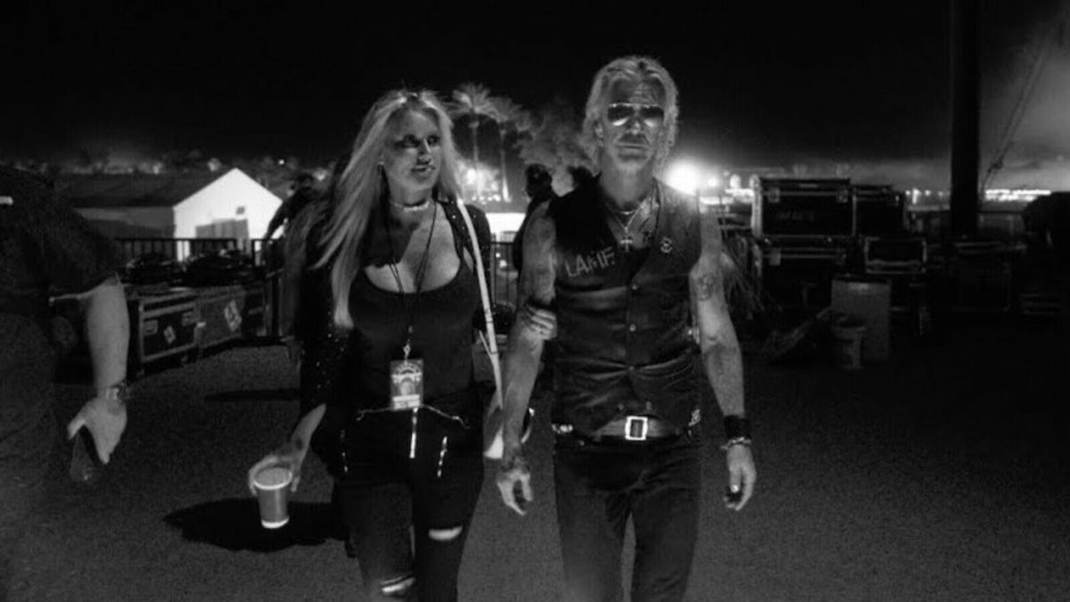 See GUNS N’ ROSES icon DUFF MCKAGAN’s new video for “Fallen”